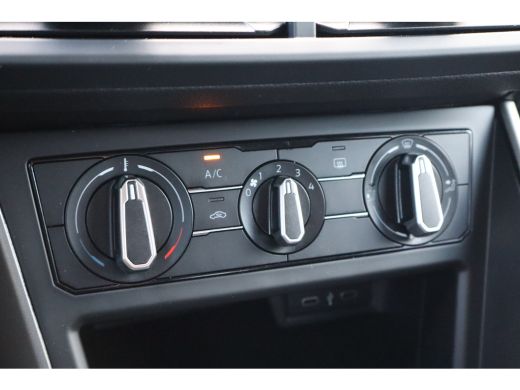 Volkswagen Polo 1.0 TSI R-Line Edition 95PK AUTOMAAT | Airco | App-Connect draadloze smartphone integratie | Crui... ActivLease financial lease