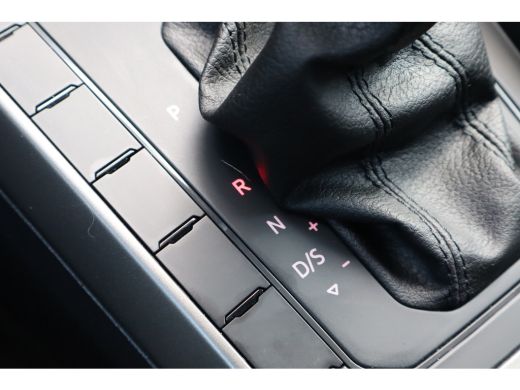 Volkswagen Polo 1.0 TSI R-Line Edition 95PK AUTOMAAT | Airco | App-Connect draadloze smartphone integratie | Crui... ActivLease financial lease