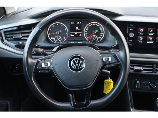 Volkswagen Polo 1.0 TSI R-Line Edition 95PK AUTOMAAT | Airco | App-Connect draadloze smartphone integratie | Crui... ActivLease financial lease