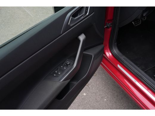 Volkswagen Taigo 1.0 TSI R-Line Business | Camera | Carplay | IQ.Light | Adaptive Cruise ActivLease financial lease