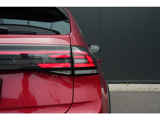 Volkswagen Taigo 1.0 TSI R-Line Business | Camera | Carplay | IQ.Light | Adaptive Cruise ActivLease financial lease