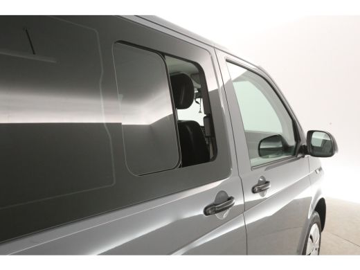 Volkswagen Transporter 2.0 TDI L2H1 | DC | 6 Zits | Airco | Camera | Trekhaak | Carplay ActivLease financial lease