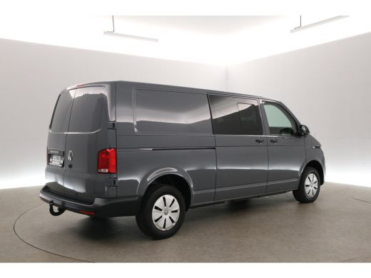Volkswagen Transporter 2.0 TDI L2H1 | DC | 6 Zits | Airco | Camera | Trekhaak | Carplay ActivLease financial lease