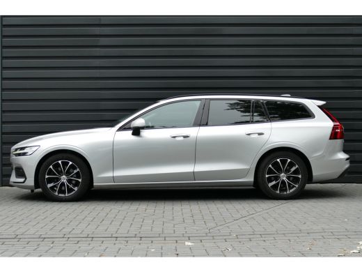 Volvo  V60 2.0 B3 MOMENTUM ADVANTAGE / CAMERA / LED / 17"LMV / NAVI / CLIMA / PDC / BLUETOOTH / CRUISECONTRO... ActivLease financial lease