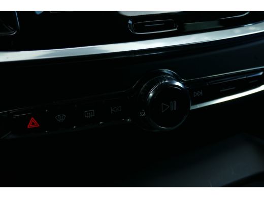 Volvo  V60 2.0 B3 MOMENTUM ADVANTAGE / CAMERA / LED / 17"LMV / NAVI / CLIMA / PDC / BLUETOOTH / CRUISECONTRO... ActivLease financial lease