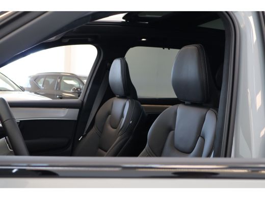 Volvo  XC90 T8 406PK AWD Ultra Dark Executive | Trekhaak inklapbaar | Bowers & Wilkins audiosysteem | Elektri... ActivLease financial lease