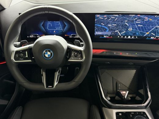 BMW X3 30e 300PK XDRIVE M SPORT / PANO SCHUIFDAK / HARMAN KARDON / 360.CAM / INNOVATION / ActivLease financial lease