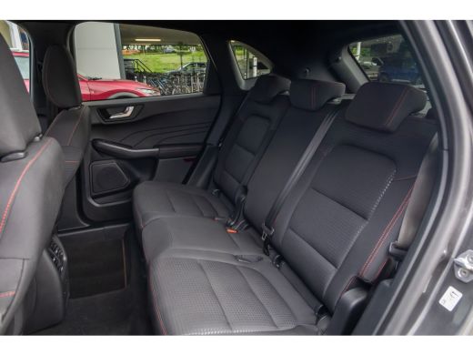 Ford Kuga 2.5 PHEV ST-Line | Trekhaak Wegklapbaar | Winterpack | 19'' | Apple Carplay/Android Auto | Cruise... ActivLease financial lease