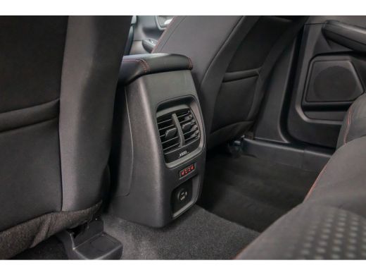 Ford Kuga 2.5 PHEV ST-Line | Trekhaak Wegklapbaar | Winterpack | 19'' | Apple Carplay/Android Auto | Cruise... ActivLease financial lease