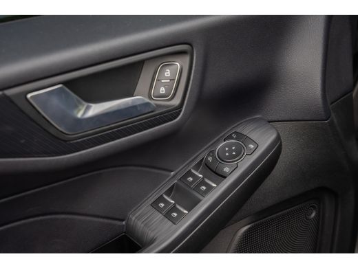 Ford Kuga 2.5 PHEV ST-Line | Trekhaak Wegklapbaar | Winterpack | 19'' | Apple Carplay/Android Auto | Cruise... ActivLease financial lease