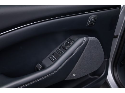 Ford Mustang Mach-E Mach-E RWD 75 kWh | 100% dealer o.h. | SOH 95% | Panoramadak | BTW auto | Leder | Elec. achterkle... ActivLease financial lease