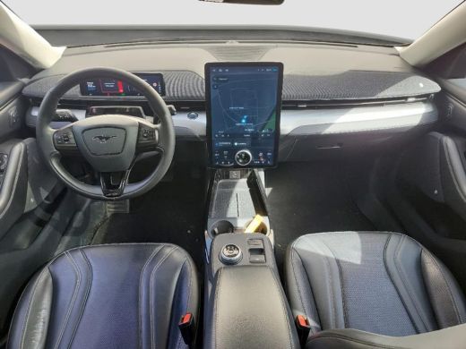 Ford Mustang Mach-E Mach-E RWD 75 kWh | 100% dealer o.h. | SOH 95% | Panoramadak | BTW auto | Leder | Elec. achterkle... ActivLease financial lease