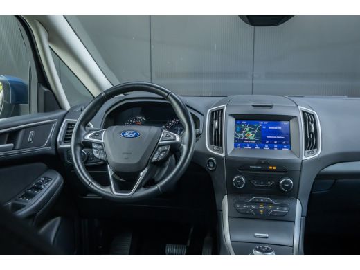 Ford S-Max Hybrid Titanium | Automaat | Camera | AGR-stoel | Privacy-glass | Winter-pack | Adaptieve cruise ... ActivLease financial lease
