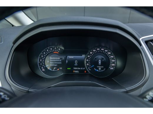 Ford S-Max Hybrid Titanium | Automaat | Camera | AGR-stoel | Privacy-glass | Winter-pack | Adaptieve cruise ... ActivLease financial lease