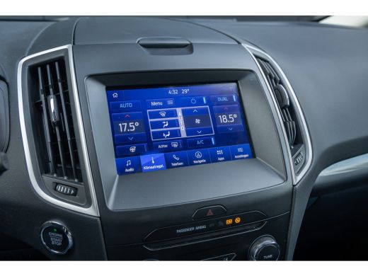 Ford S-Max Hybrid Titanium | Automaat | Camera | AGR-stoel | Privacy-glass | Winter-pack | Adaptieve cruise ... ActivLease financial lease