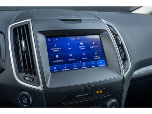 Ford S-Max Hybrid Titanium | Automaat | Camera | AGR-stoel | Privacy-glass | Winter-pack | Adaptieve cruise ... ActivLease financial lease