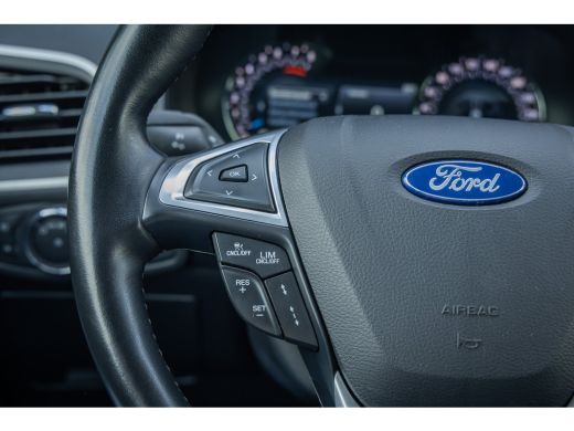 Ford S-Max Hybrid Titanium | Automaat | Camera | AGR-stoel | Privacy-glass | Winter-pack | Adaptieve cruise ... ActivLease financial lease