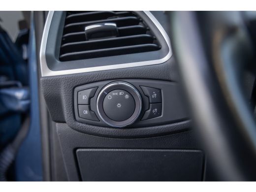 Ford S-Max Hybrid Titanium | Automaat | Camera | AGR-stoel | Privacy-glass | Winter-pack | Adaptieve cruise ... ActivLease financial lease