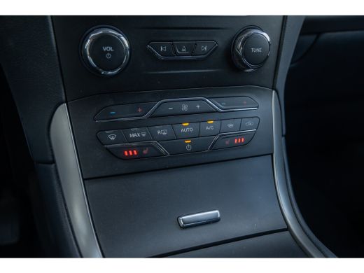 Ford S-Max Hybrid Titanium | Automaat | Camera | AGR-stoel | Privacy-glass | Winter-pack | Adaptieve cruise ... ActivLease financial lease