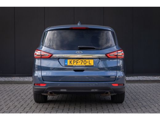 Ford S-Max Hybrid Titanium | Automaat | Camera | AGR-stoel | Privacy-glass | Winter-pack | Adaptieve cruise ... ActivLease financial lease