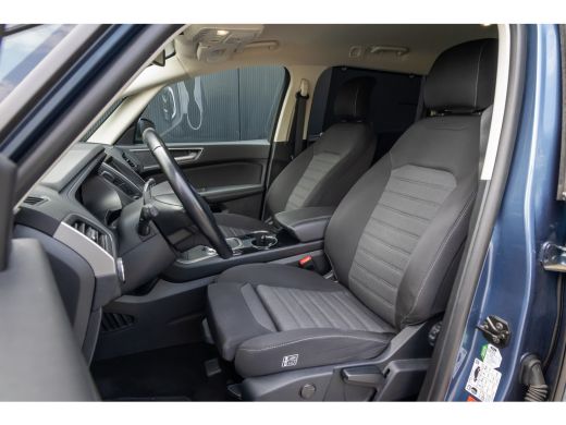 Ford S-Max Hybrid Titanium | Automaat | Camera | AGR-stoel | Privacy-glass | Winter-pack | Adaptieve cruise ... ActivLease financial lease