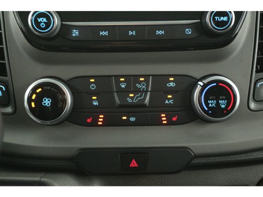 Ford Transit Custom 2.0 TDCI L2H1 | DC | 6 Zits | Aut. | Airco | Cruise | Camera | Trekhaak | Carplay | 2xSchuifdeur ActivLease financial lease