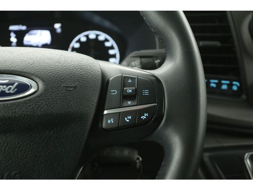 Ford Transit Custom 2.0 TDCI L2H1 | DC | 6 Zits | Aut. | Airco | Cruise | Camera | Trekhaak | Carplay | 2xSchuifdeur ActivLease financial lease