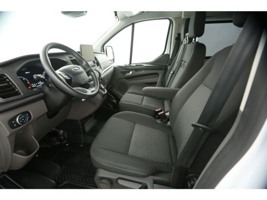 Ford Transit Custom 2.0 TDCI L2H1 | DC | 6 Zits | Aut. | Airco | Cruise | Camera | Trekhaak | Carplay | 2xSchuifdeur ActivLease financial lease