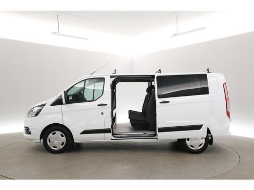 Ford Transit Custom 2.0 TDCI L2H1 | DC | 6 Zits | Aut. | Airco | Cruise | Camera | Trekhaak | Carplay | 2xSchuifdeur ActivLease financial lease
