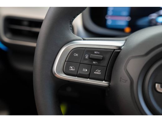 Jeep Avenger Summit 54 kWh | SOH 97% | Warmtepomp | Camera | Apple Carplay & Android Auto | Climate Controle |... ActivLease financial lease