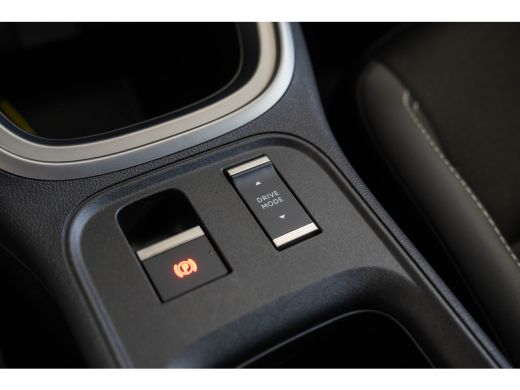 Jeep Avenger Summit 54 kWh | SOH 97% | Warmtepomp | Camera | Apple Carplay & Android Auto | Climate Controle |... ActivLease financial lease