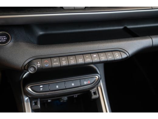 Jeep Avenger Summit 54 kWh | SOH 97% | Warmtepomp | Camera | Apple Carplay & Android Auto | Climate Controle |... ActivLease financial lease