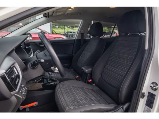 Kia Stonic 1.0 T-GDi MHEV DynamicPlusLine | Camera | Apple Carplay/Android Auto | Keyless entry/start | Navi... ActivLease financial lease