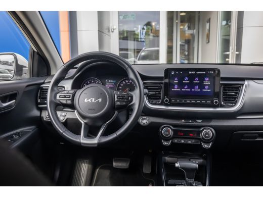 Kia Stonic 1.0 T-GDi MHEV DynamicPlusLine | Camera | Apple Carplay/Android Auto | Keyless entry/start | Navi... ActivLease financial lease