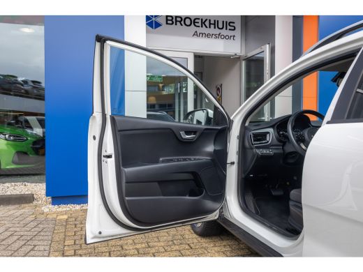 Kia Stonic 1.0 T-GDi MHEV DynamicPlusLine | Camera | Apple Carplay/Android Auto | Keyless entry/start | Navi... ActivLease financial lease