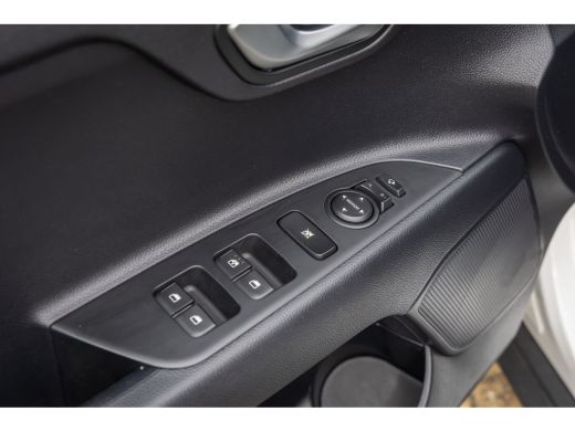 Kia Stonic 1.0 T-GDi MHEV DynamicPlusLine | Camera | Apple Carplay/Android Auto | Keyless entry/start | Navi... ActivLease financial lease