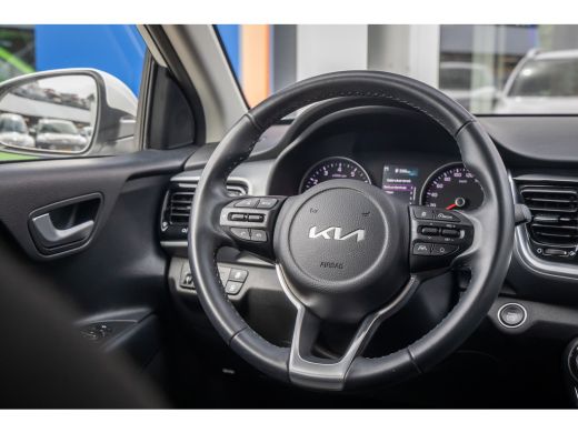 Kia Stonic 1.0 T-GDi MHEV DynamicPlusLine | Camera | Apple Carplay/Android Auto | Keyless entry/start | Navi... ActivLease financial lease