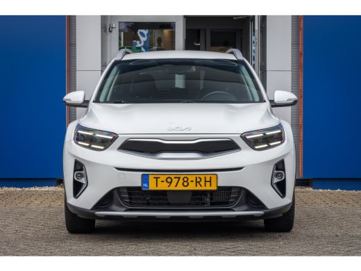 Kia Stonic 1.0 T-GDi MHEV DynamicPlusLine | Camera | Apple Carplay/Android Auto | Keyless entry/start | Navi... ActivLease financial lease