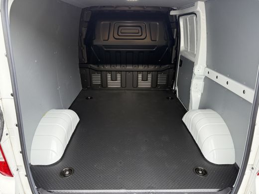 Maxus eDeliver3 50 kWh 122PK Nieuw! L1 SWB Elektrisch 50kWh 227km WLTP Carplay Touchscreen scherm Camera Parkeers... ActivLease financial lease