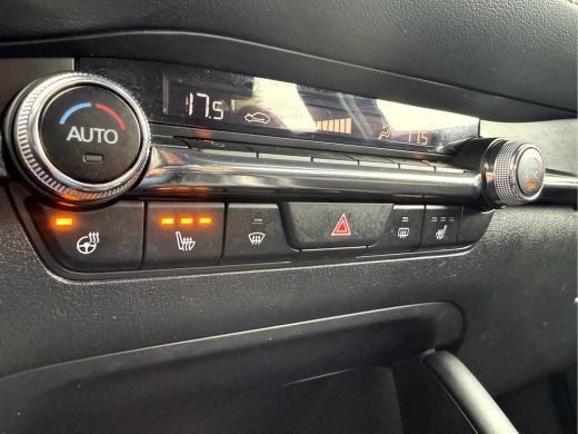 Mazda 3 2.0 e-SkyActiv-G M Hybrid Comfort Navi, Camera, App Connect ActivLease financial lease