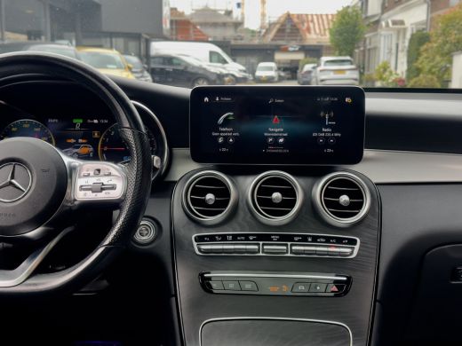 Mercedes-Benz GLC 300e AUT9 4MATIC AMG-STYLING PANODAK LEDER NAVI CAMERA DIGI-DASH LED LMV PDC ActivLease financial lease