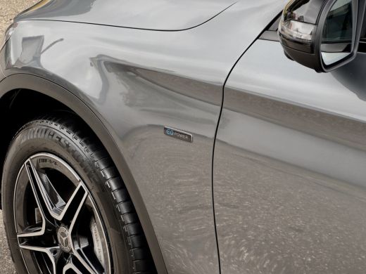 Mercedes-Benz GLC 300e AUT9 4MATIC AMG-STYLING PANODAK LEDER NAVI CAMERA DIGI-DASH LED LMV PDC ActivLease financial lease