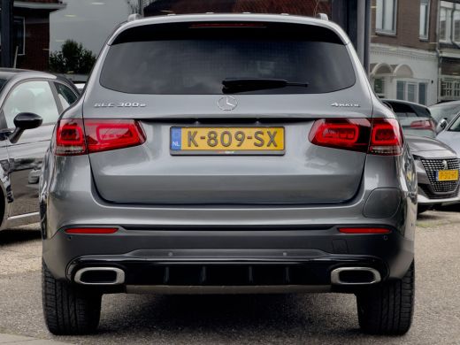 Mercedes-Benz GLC 300e AUT9 4MATIC AMG-STYLING PANODAK LEDER NAVI CAMERA DIGI-DASH LED LMV PDC ActivLease financial lease
