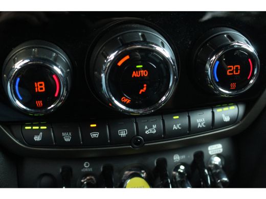 Mini Countryman 1.5 Cooper S E ALL4 Chili | Leder | Camera | Elek. Achterklep | Elek. Stoel | Stoelverw. | Climat... ActivLease financial lease