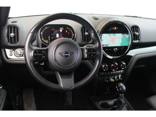 Mini Countryman 1.5 Cooper S E ALL4 Chili | Leder | Camera | Elek. Achterklep | Elek. Stoel | Stoelverw. | Climat... ActivLease financial lease
