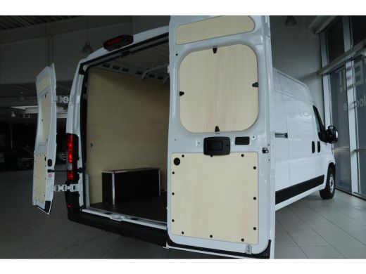 Peugeot Boxer 2.2 BlueHDi 140 S&S L3H2 3.5t | Cruise Control | Betimmering | Camera | Navi | LED | Carplay | Cl... ActivLease financial lease