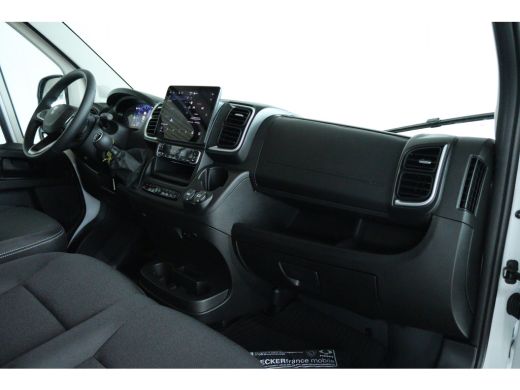 Peugeot Boxer 2.2 BlueHDi 140 S&S L3H2 3.5t | Cruise Control | Betimmering | Camera | Navi | LED | Carplay | Cl... ActivLease financial lease