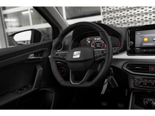 Seat Arona 1.0 EcoTSI 95pk Style | Airco | Cruise Control | Apple Carplay / Android Auto | 16" ActivLease financial lease