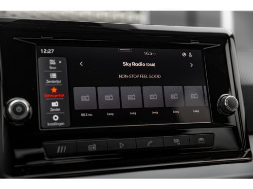 Seat Arona 1.0 EcoTSI 95pk Style | Airco | Cruise Control | Apple Carplay / Android Auto | 16" ActivLease financial lease