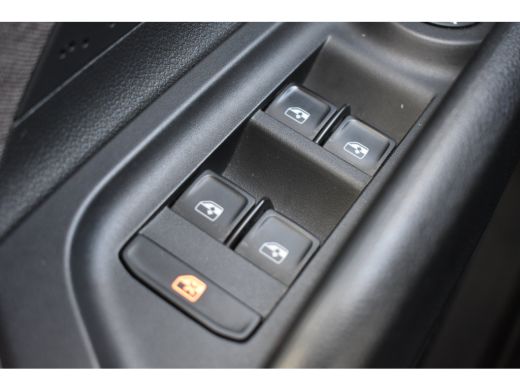 Skoda Enyaq iV 60 First Edition | ACC | Camera achter | Dode-hoek detectie | Elektrische stoelen met geheugen | ... ActivLease financial lease